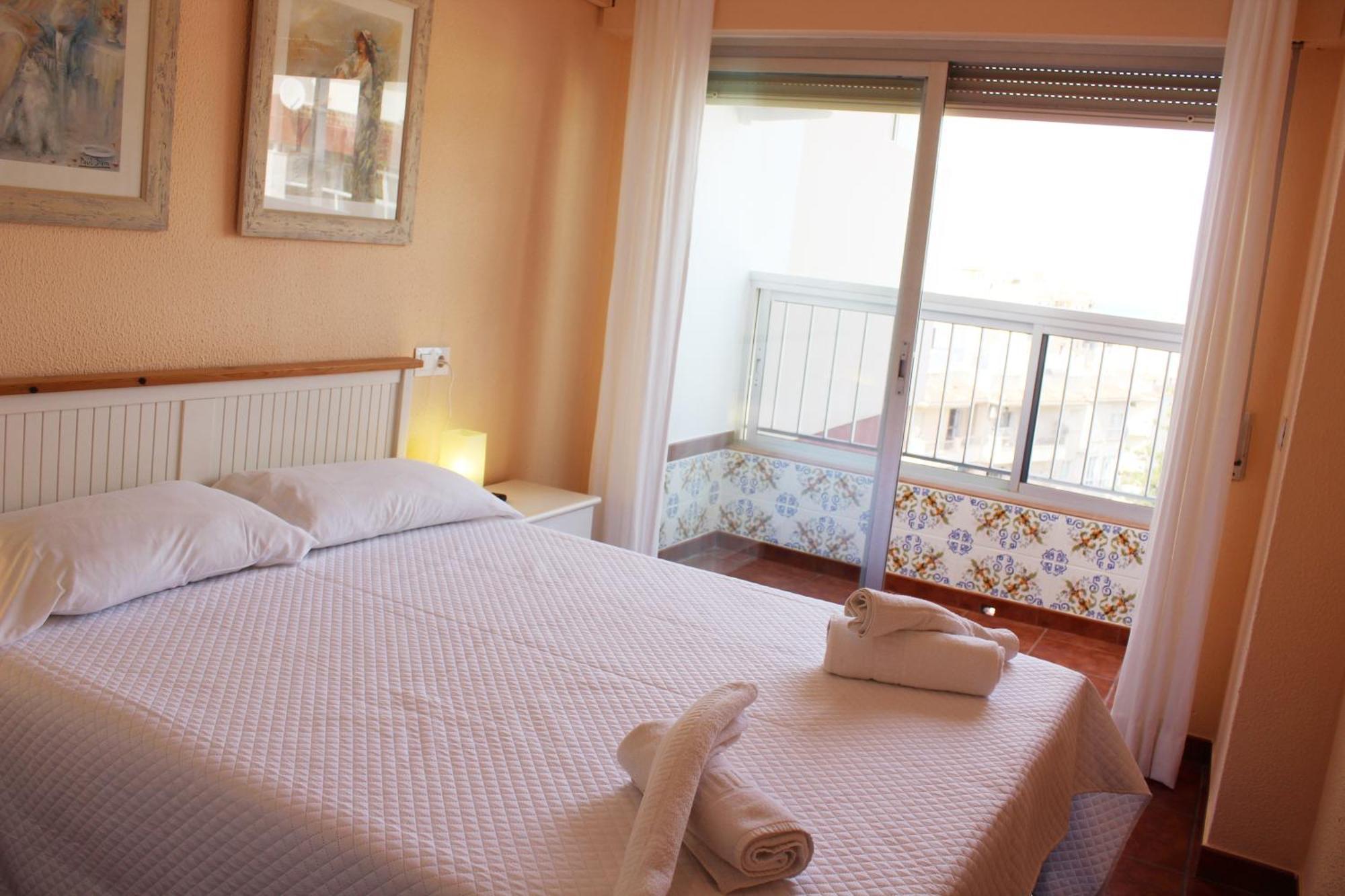 M & M Neptuno Torrecilla Apartment *